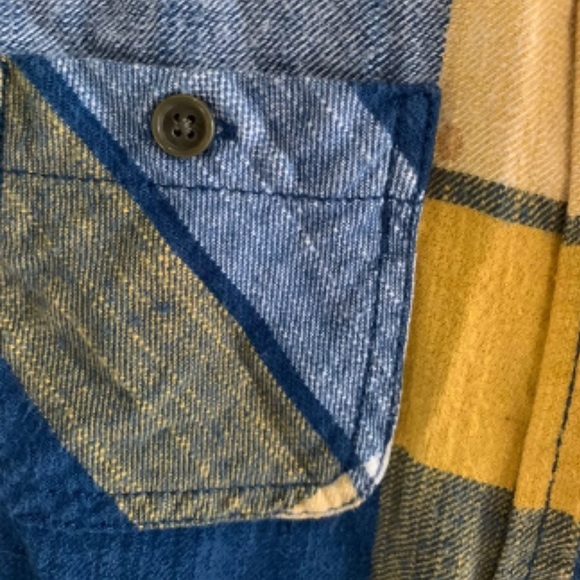 AMERICAN EAGLE vintage blue and gold/yellow/white plaid button down, size 2 - Picture 14 of 15